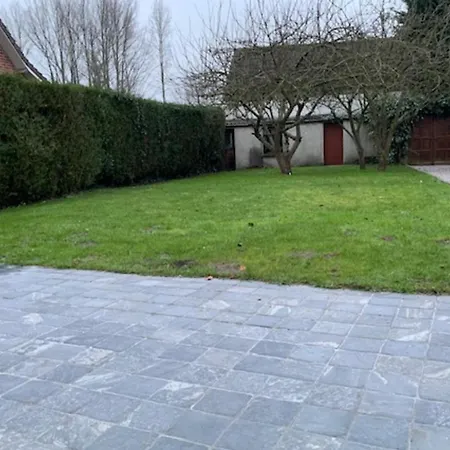 Large House With Terrace And Garden In Casa vacanze Cucq